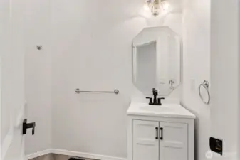 Secondary suite bathroom