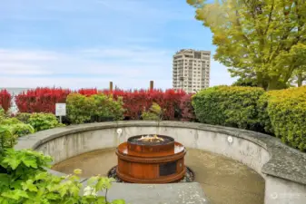Who doesn't love a gas roof deck fire pit for entertaining, relaxing, and taking in the stellar views?