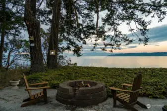 Fire-pit magic as you enjoy winding down in the evenings.