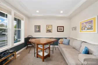 Den/office/guest bedroom