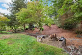 Private yard backing to golf course
