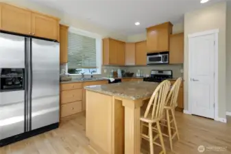 Kitchen with classic finishes