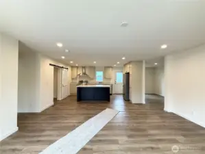 VERY SPACOUS LIVING ROOM
