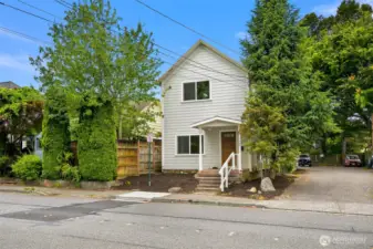 Welcome to the historic 1609 F Street home