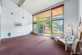 Area for your dining table, just off the kitchen.