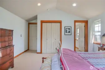 The spacious room has a large closet.