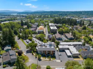 DT Redmond Location with easy access to Lightrail, Meta and Microsoft, 520 and access to Eastside Employers. Private small complex built by Ichijo