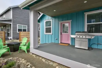 Large front deck.