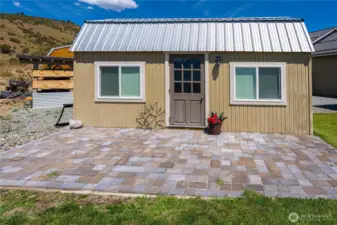 Arts and Craft studio or 3rd bedroom