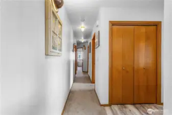 Hallway leading to bedrooms & bathrooms