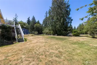 So much room for yard games, and fun!