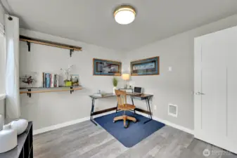 2nd bedroom or office