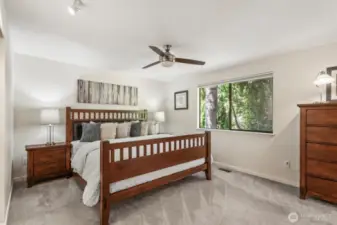 King sized primary suite