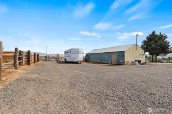 plenty of trailer parking