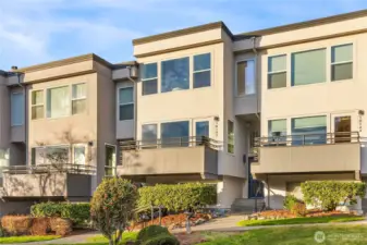 Pointe Vista Townhomes