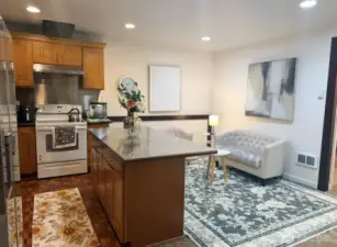 Cottage living room/kitchen island