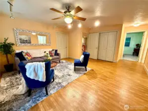 Beautiful bonus area w/ tons of room and tons of possibilities!