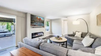 From game nights to relaxing weekends, this room is ready for it all.