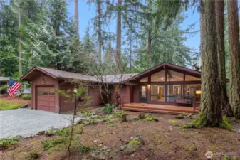 Enjoy a park-like setting where your imagination can run.