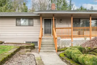 Lovely entrance with comfortably-spaced steps