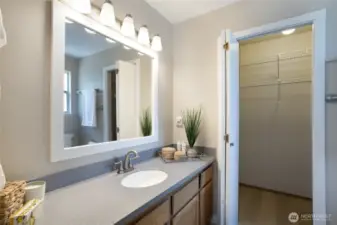 Primary bath with walk-in closet
