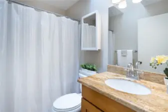 Full bath upstairs