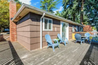 Wrap around deck with Mt Rainier View