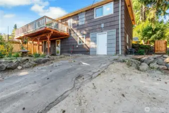 Access from back alley to parking