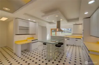 Main floor Kitchen