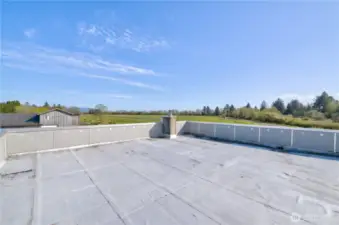 3rd floor sun deck