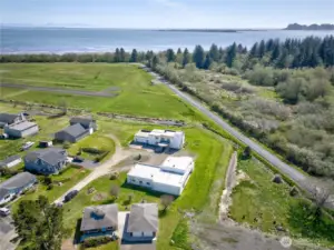 Deeded access to Ilwaco Airport