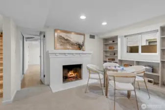 Family room w/ gas fireplace to keep every cozy during family/friends social time.
