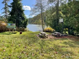 The nearby community beach is moments away for lake access, picnics and outdoor activities.