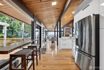 Live edge breakfast or cocktail bar. Just outside...