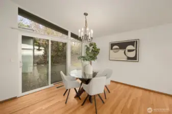 Dining area (staged)