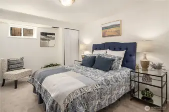 Large lower bedroom.