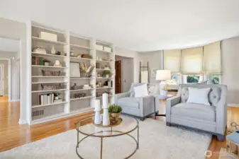 Built-ins to display your treasures.