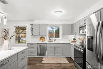 Look at this kitchen with all newer Samsung stainless appliances