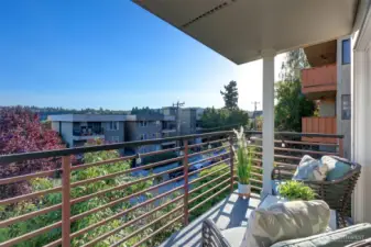 Great panoramic views reaching from the east to the west.