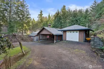 Stand Alone Garage with Shop