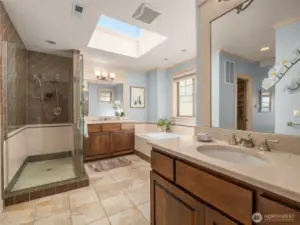 5-piece bath spa with separate vanities