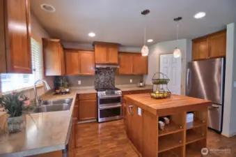 All appliances stay!