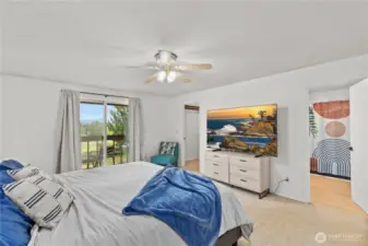 Attached full bath and walk in closet