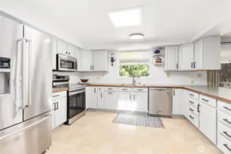 Updated kitchen!