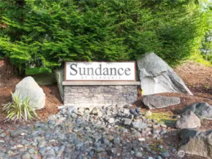 A highly sought-after and well maintained Sammamish condo community with low HOA dues, surrounded by lush Pacific Northwest greenery and exceptional amenities.