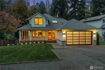 Enjoy Lake Tapps Living in this beautifully renovated home