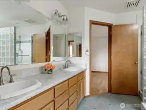 Primary bath with two sinks.