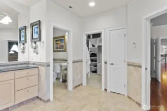 Primary Bath / Walk-In Closet