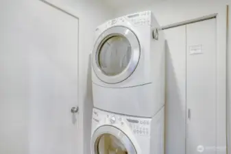 Stacked washer & dryer