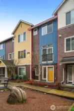 Separate entry way from the other side of the unit